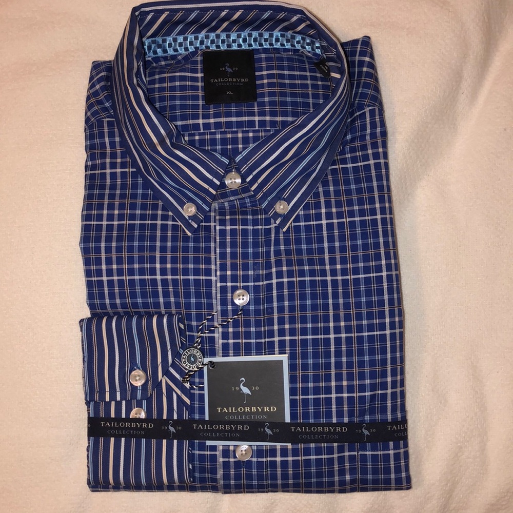 Men’s collared shirt